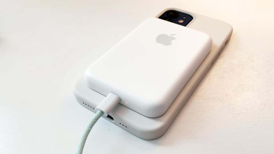 Apple MagSafe Battery Pack charging iPhone